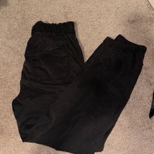 - American Eagle cargo pants - SIZE 8 -